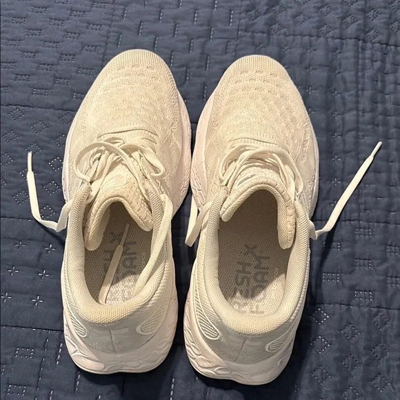 New Balance 1080 v12 - Picture 1 of 5